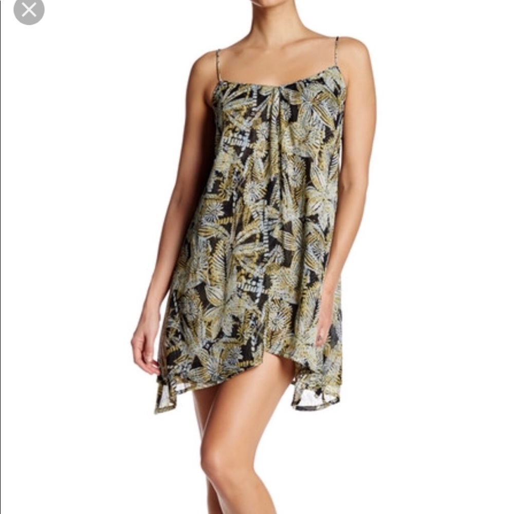Volcome dress